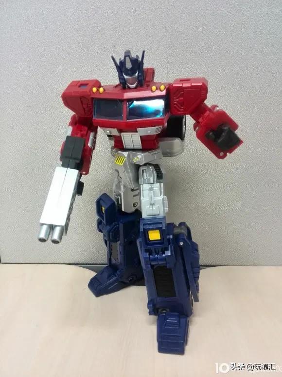 擎天柱电影版ls03玩具,03岁的玩具