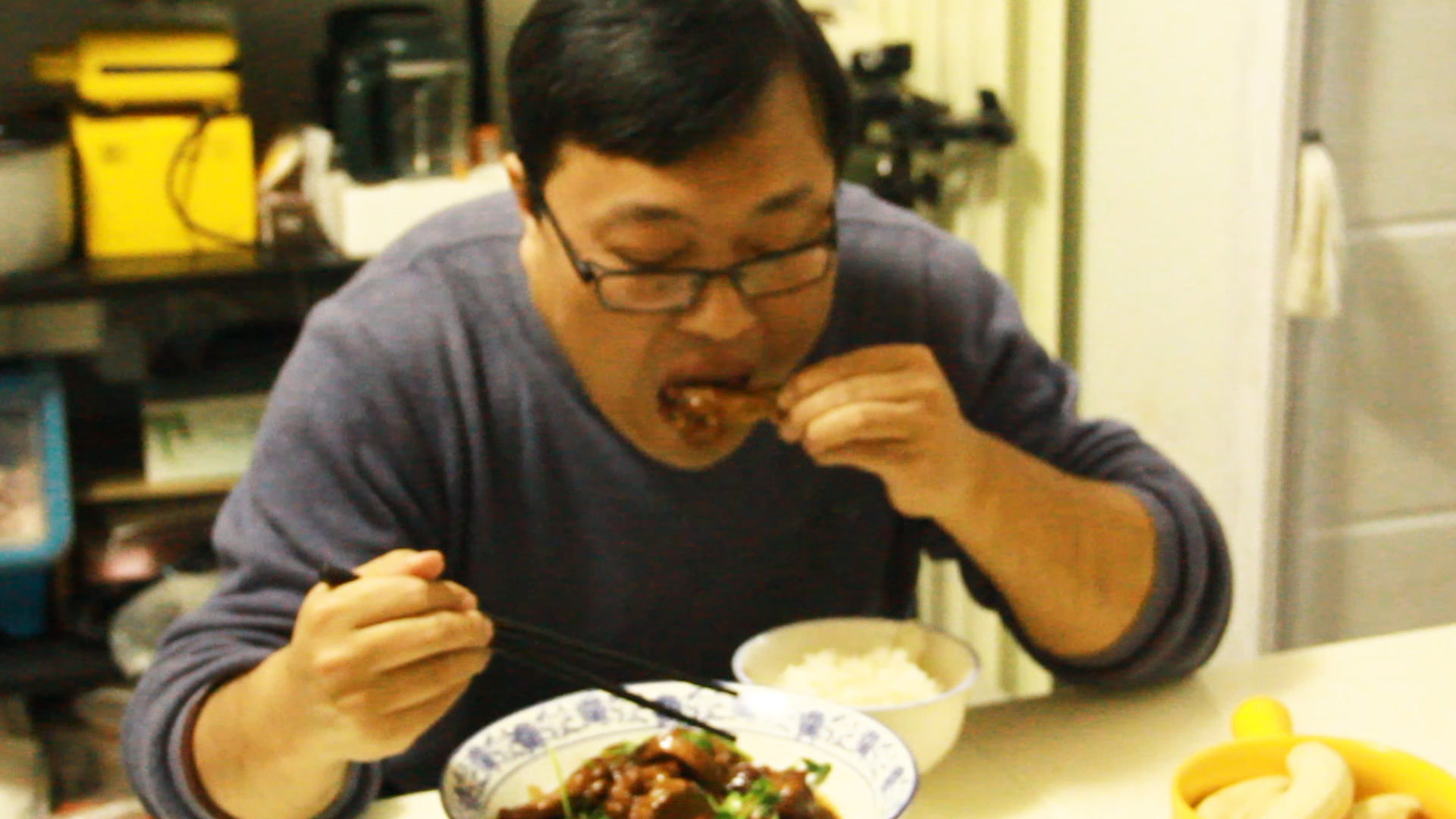 鸡翅根为什么做出来很腥,红烧鸡翅根做法味道超棒一看就会