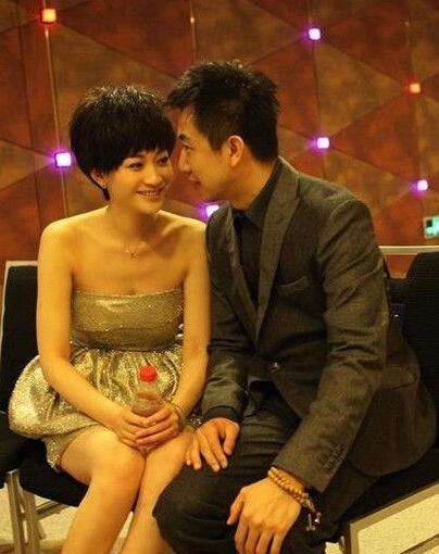 十年前，孙东海用艾滋针头抵住李小冉喉咙，李小冉被吓得崩溃大哭