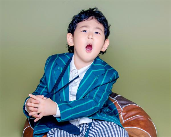 实力小演员维尼，一颗逐渐燃起的小新星