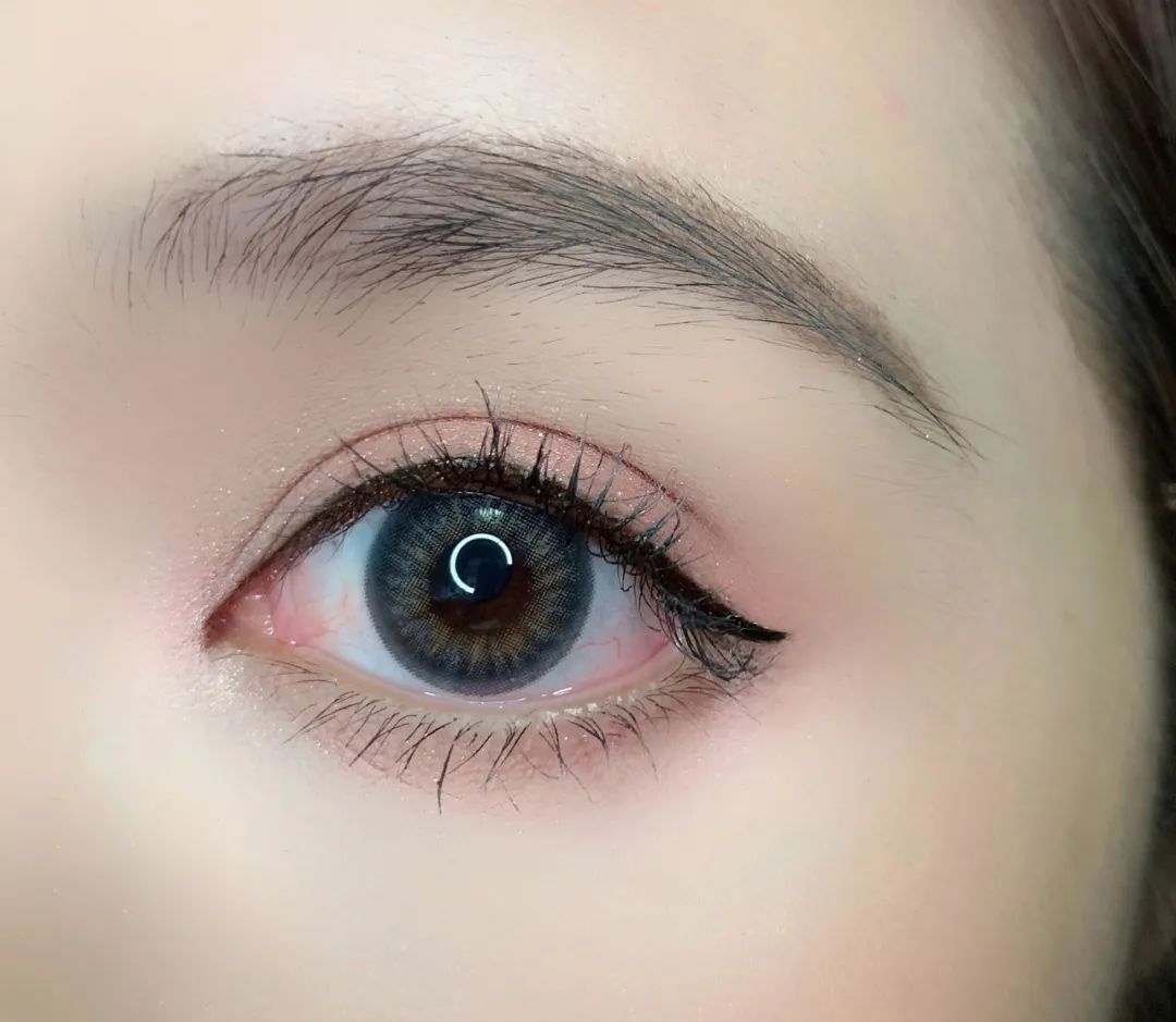 手残党一学就会的眼妆小技巧,手残党眼线笔教程