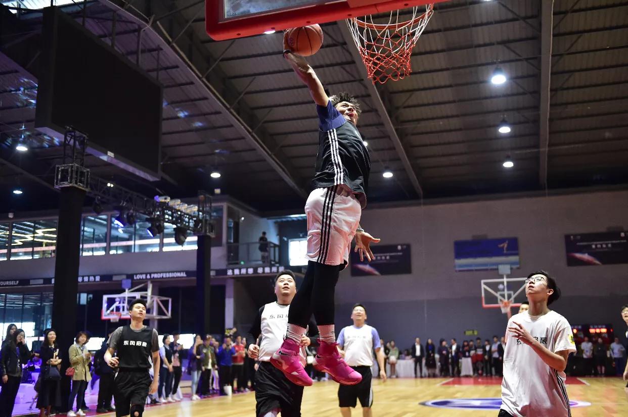 鏅鸿叮闈掑勾,鏅鸿叮鍚景