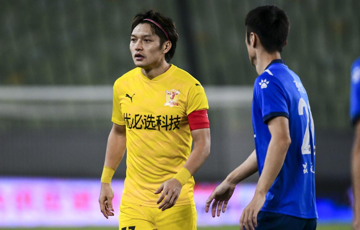 汪嵩踢球集锦,汪嵩凌空抽射训练