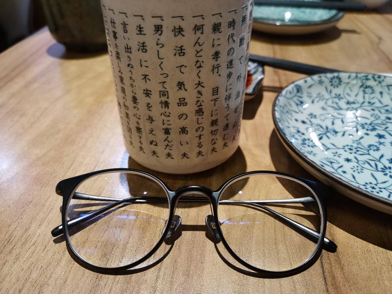 满园春色关不住谷雨时,蔡司配眼镜怎么选镜片