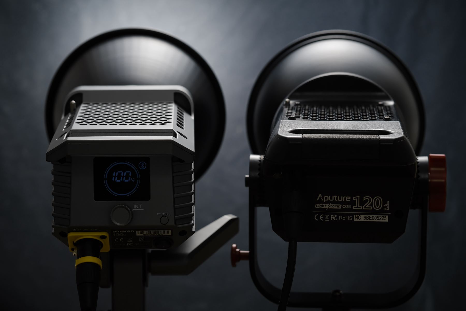 艾蒙拉100d和艾蒙拉100x,爱图仕艾蒙拉灯