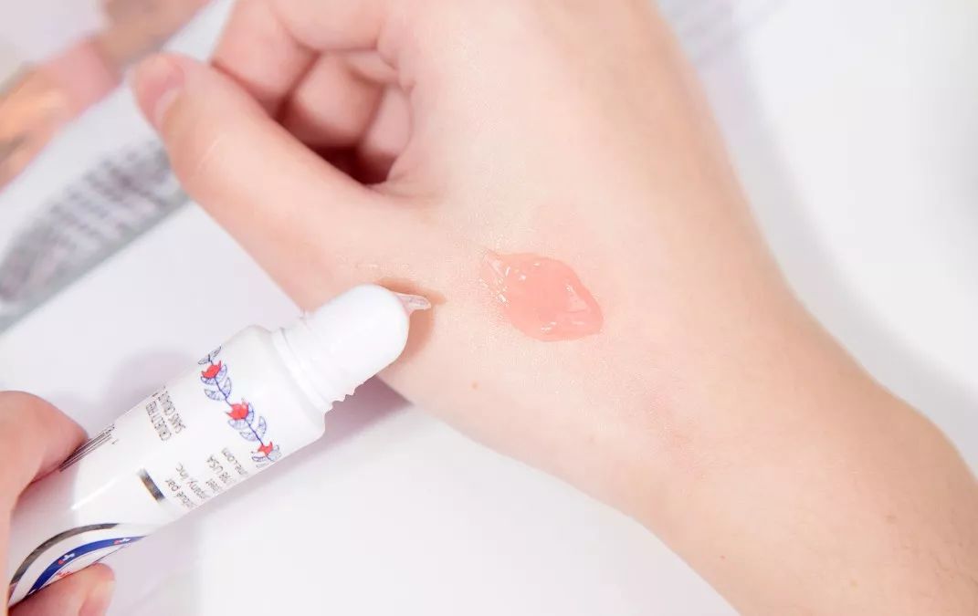 可以让嘴巴滋润红的润唇膏,最好用的几款润唇膏