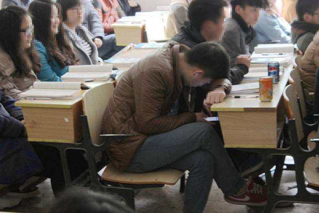 大专人大专魂大专就是人上人,大专人大专魂大专方为人上人日语