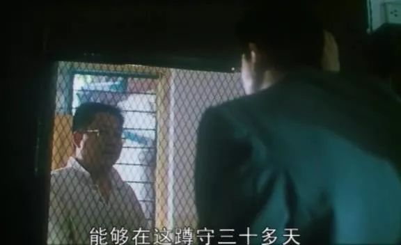 导演界有比张艺谋地位还高的吗,比张艺谋更老牌的导演有谁