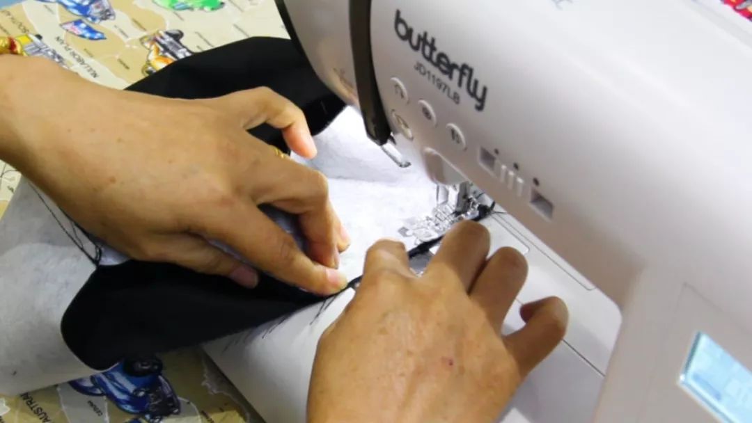 渔夫帽简单日常搭配,渔夫帽要怎么搭配才好看