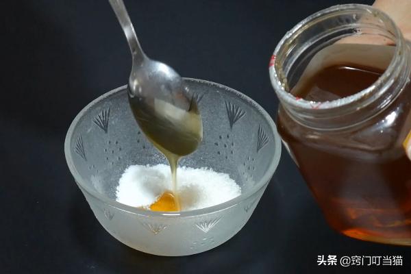 蚊子在房间里点蚊香,蚊子睡觉嗡嗡找不到蚊香怎么办