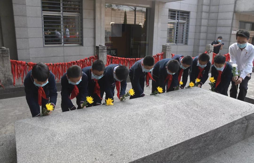 红领巾心向党少先队教育专栏,共青团中央红领巾心向党活动