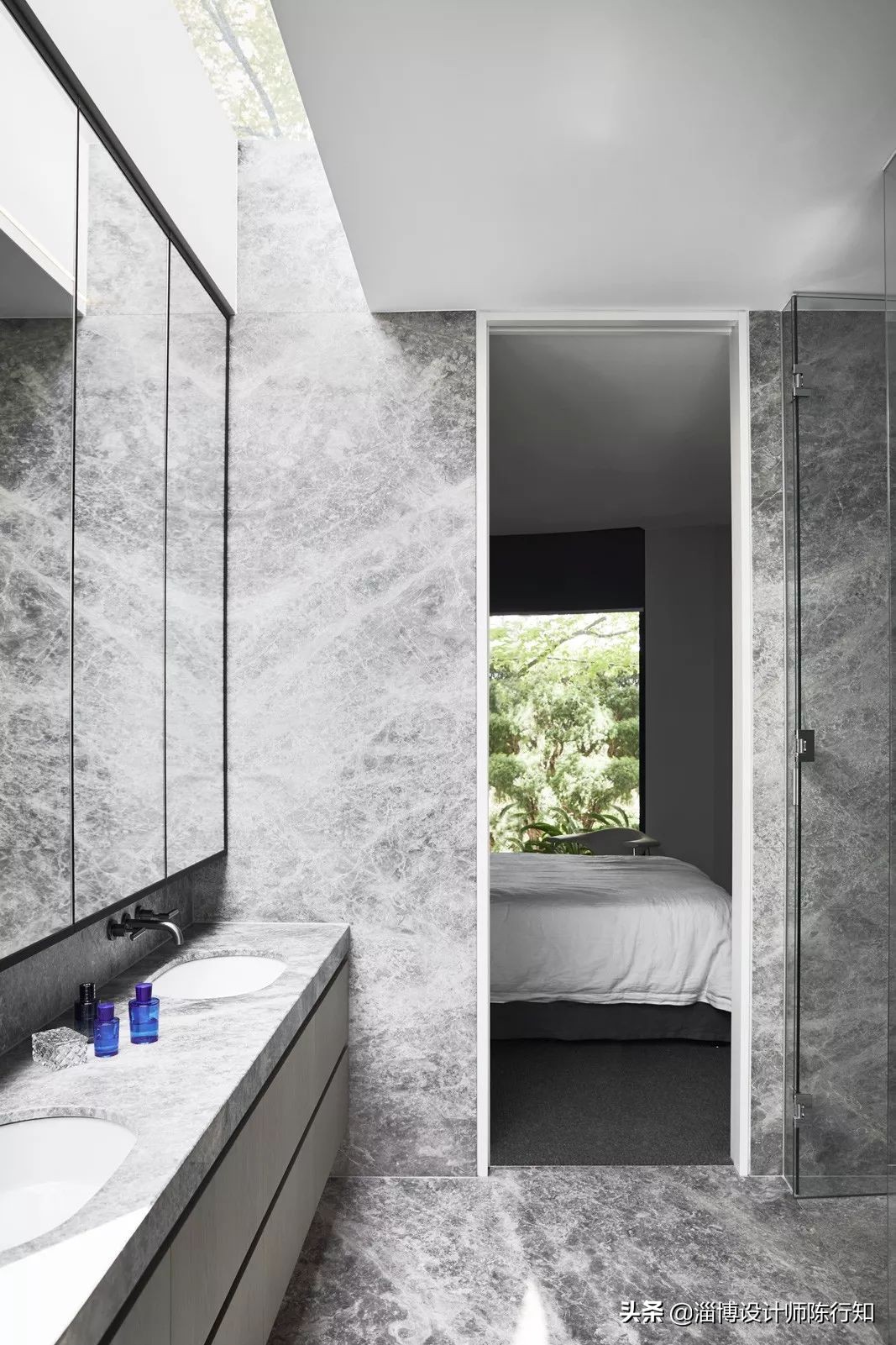 现代简约轻奢浅灰,轻奢和现代简约黑白灰的特点