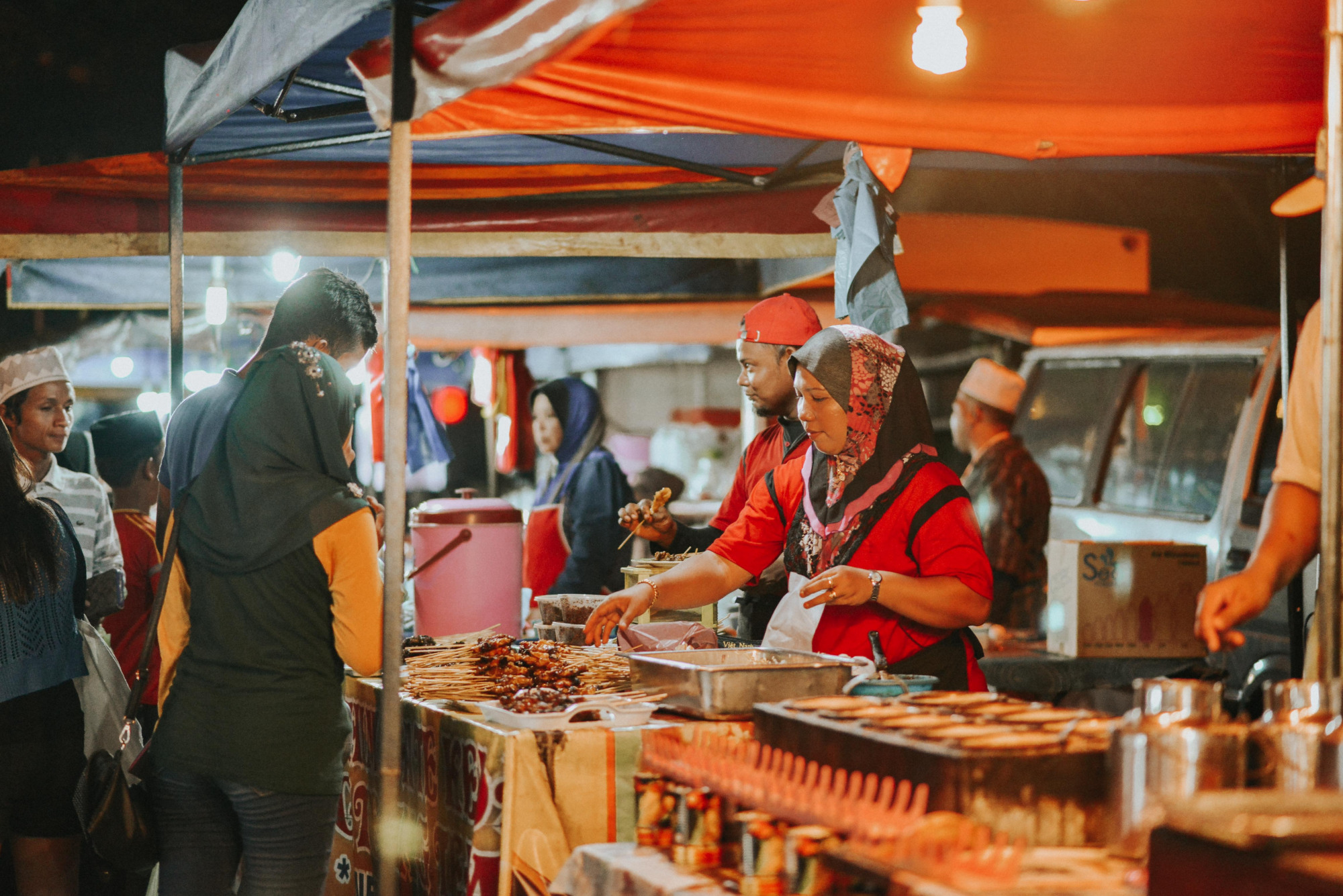 游击战一般的夜市，每天更换不同位置，竟成兰卡威游客最爱的地方