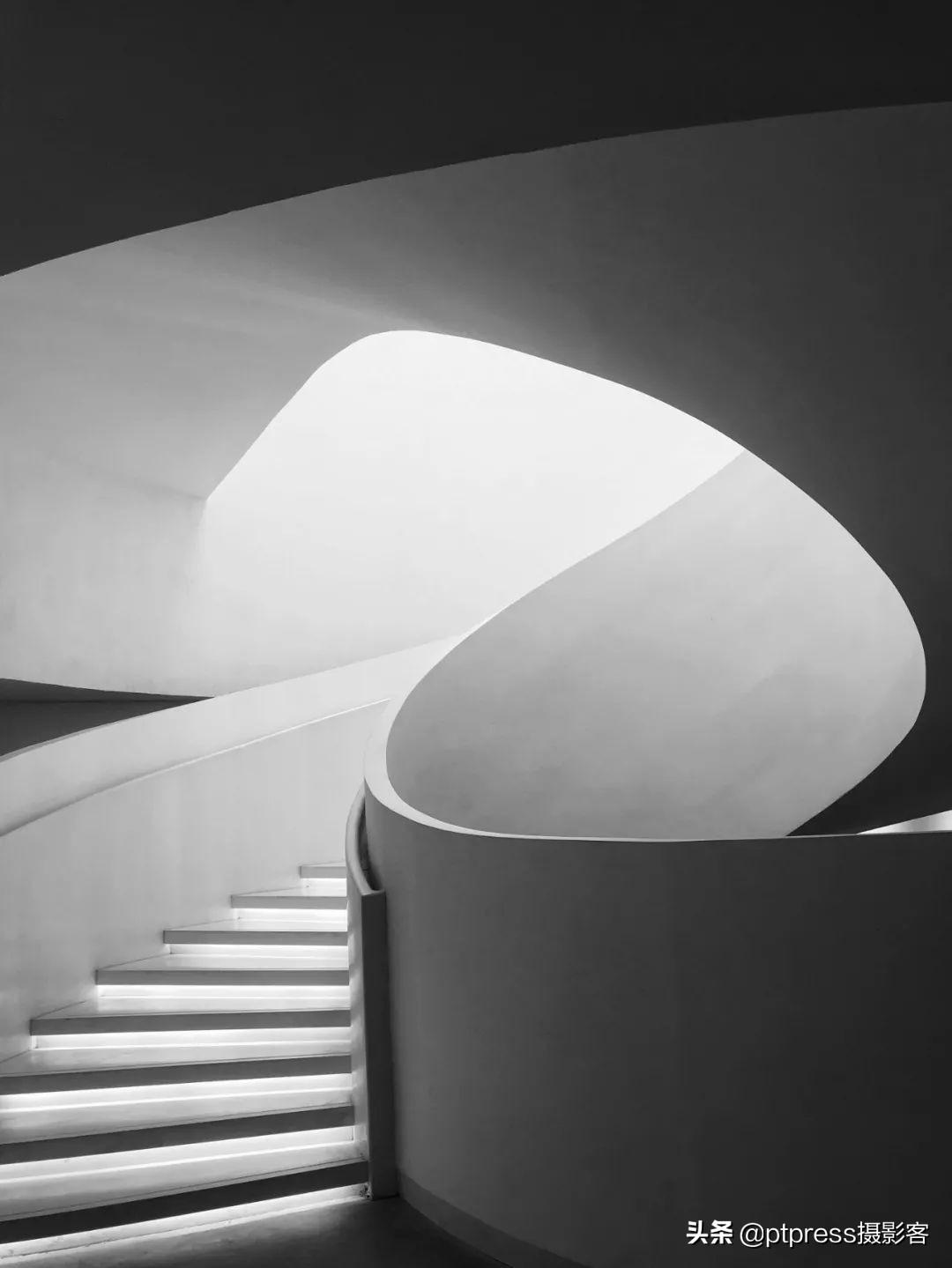 客叔辣评｜摆脱随手拍，你还有多远？