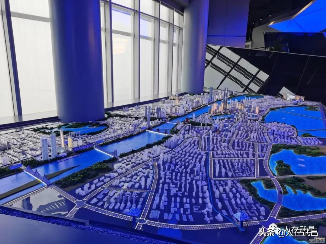 武汉绿地中心大厦最初效果图,武汉绿地中心高楼实拍风景