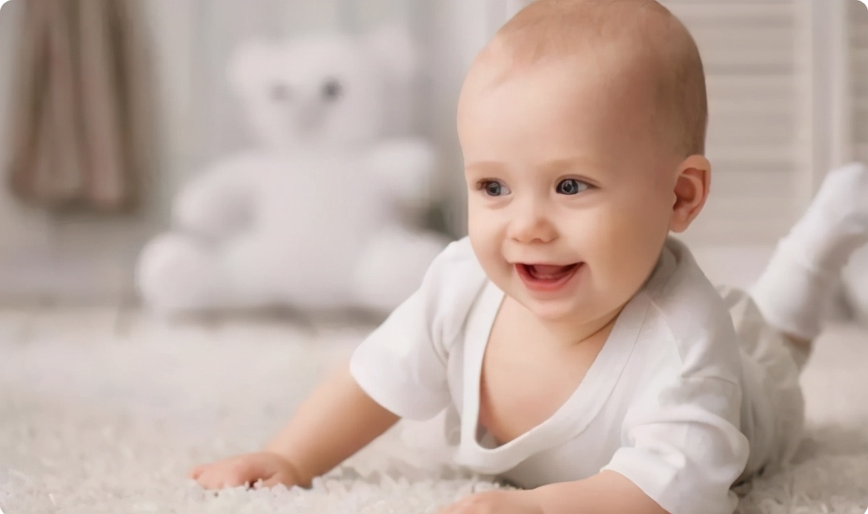 婴儿翻身急得直哭用干预吗,宝宝翻身后不能呼吸妈妈飞速赶来