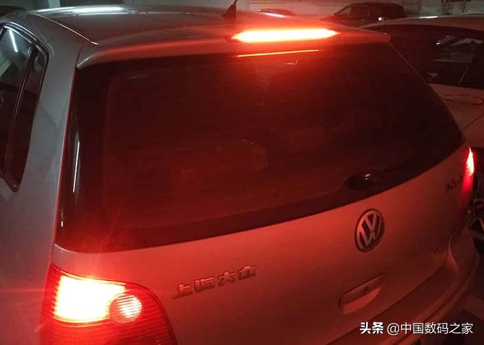 polo高位刹车灯led灯珠更换,三厢四眼polo更换高位刹车灯