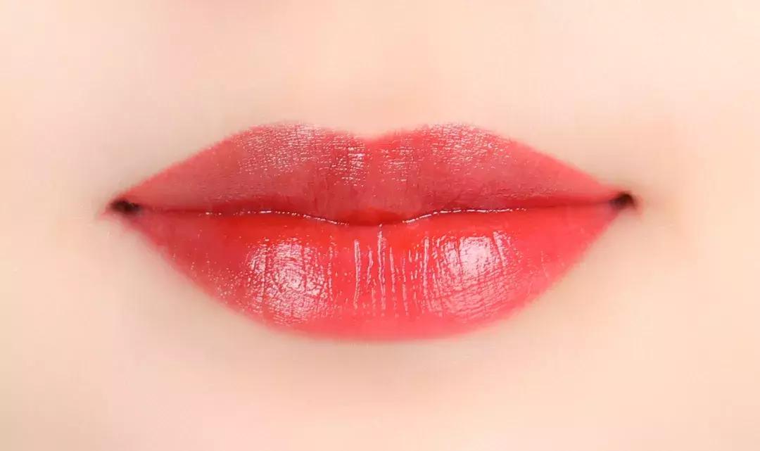 mac口红rubywoo和迪奥999哑光,测评mac口红