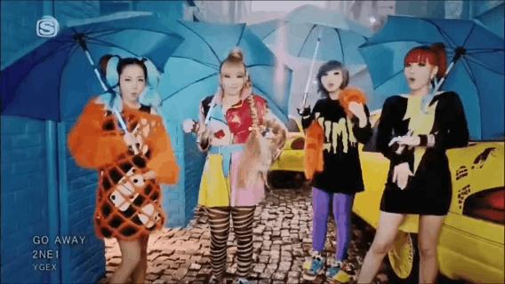 易烊千玺发型权志龙发型,权志龙易烊千玺红色