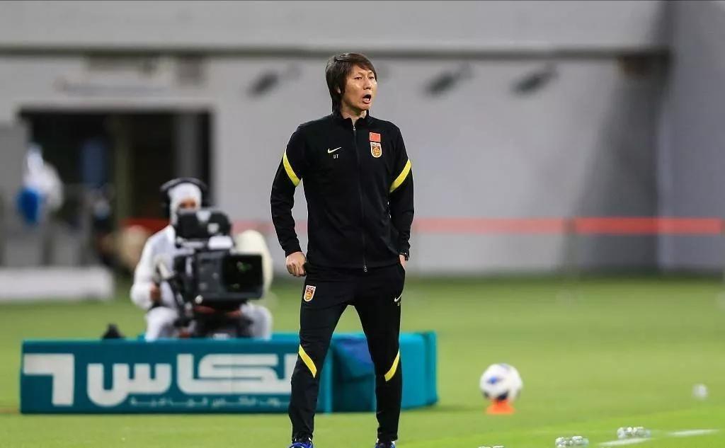 知名足记：没人帮李铁说话，因为李铁没有私交不错的媒体和记者