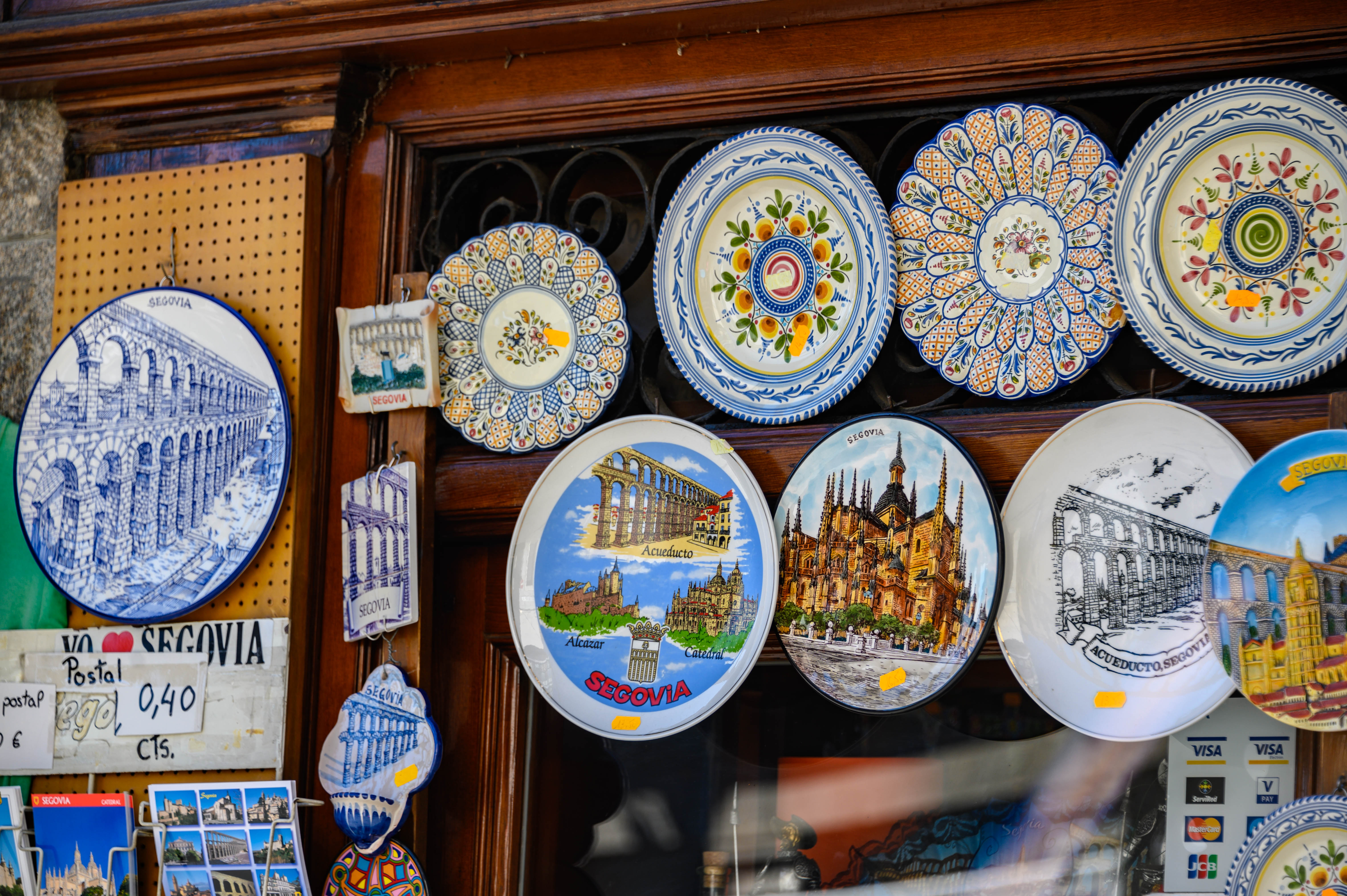 在西班牙，上洗手间要先买咖啡，还发现了迪士尼的公主城堡原型