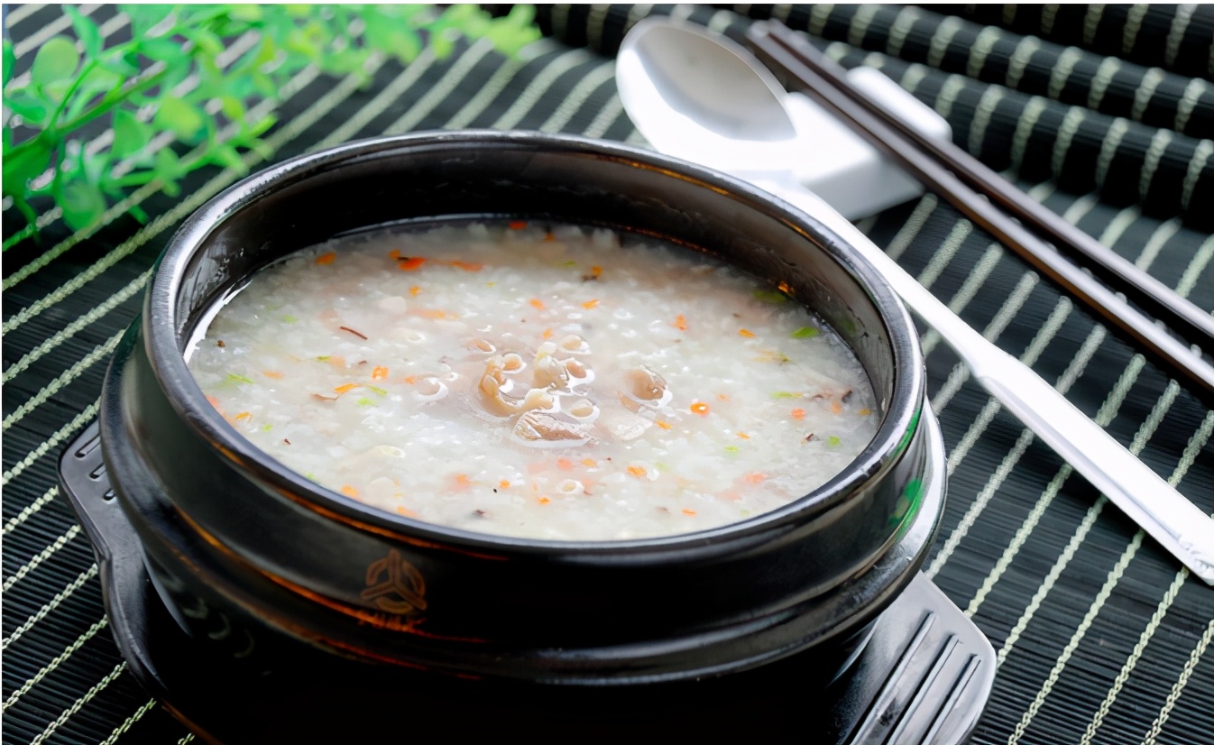 双胞胎身高差大怎么回事,双胞胎身高比父母矮很多怎么回事