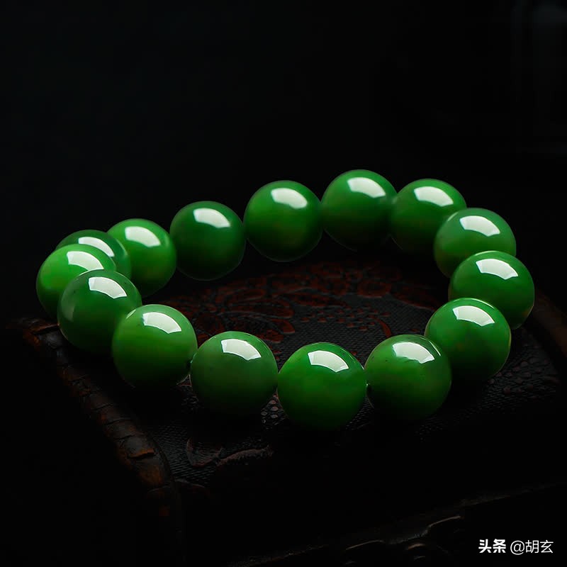 一分钟了解宝石,一分钟快速了解翡翠手镯价值