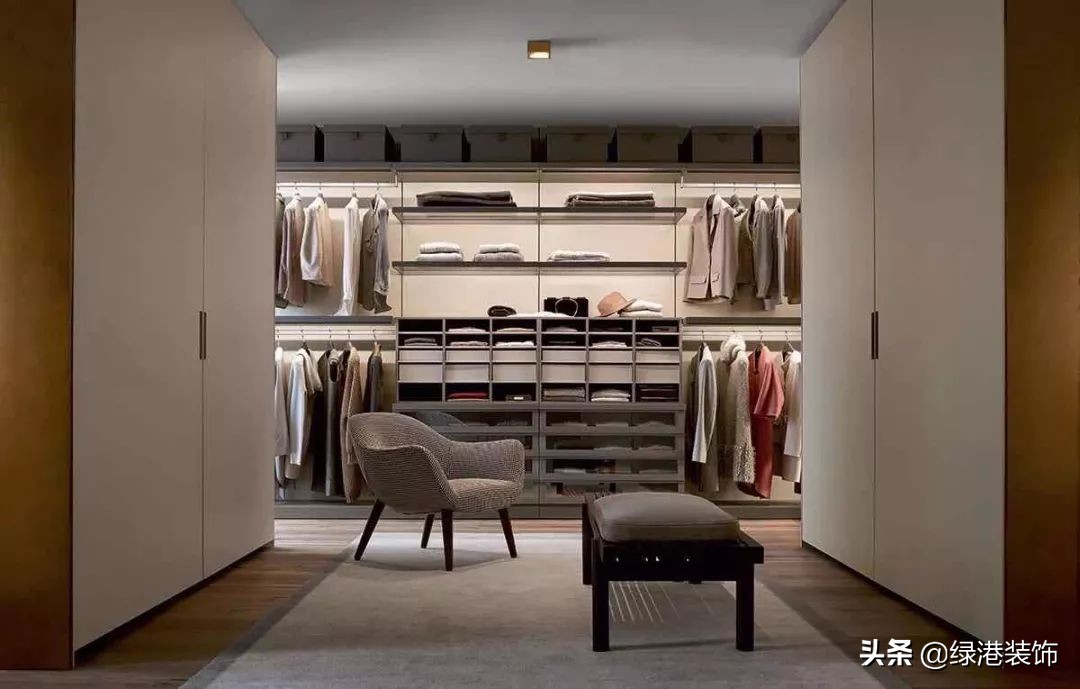 沈阳实木衣柜,小户型装修衣柜高级感