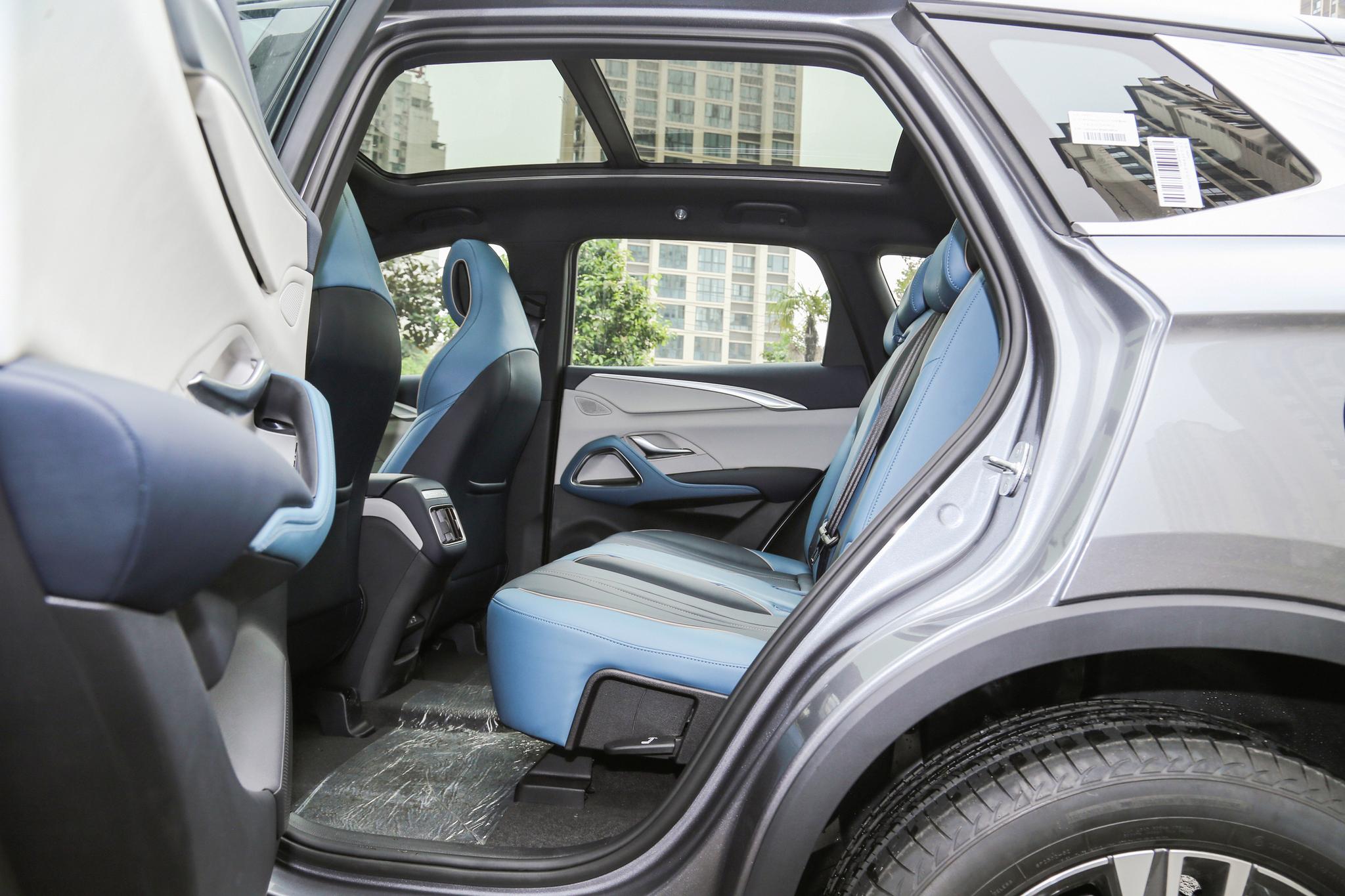 10万左右v六引擎爆发400匹马力的suv,这三款10万suv竟开出性能车的感觉