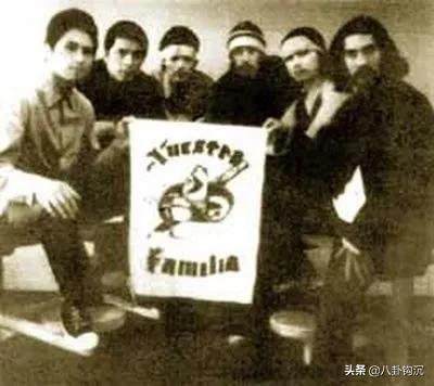 *品毒**战争背后的商业秘密:价格博弈、人力资源、特许经营