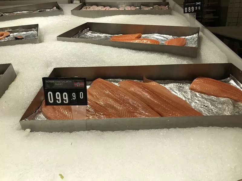 新加坡和迪拜生活成本,迪拜生活费用价目表