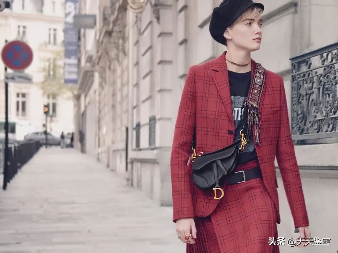 最近火爆的腋下包休闲,最近火爆的腋下包轻奢