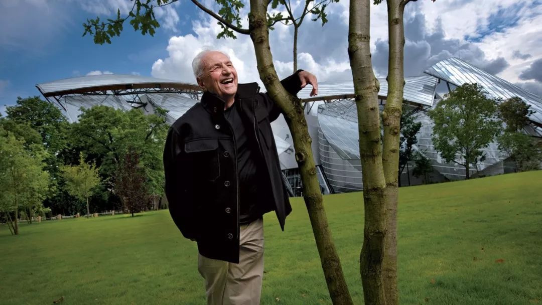 lv韩国上新为什么比中国早,lv韩国专卖店