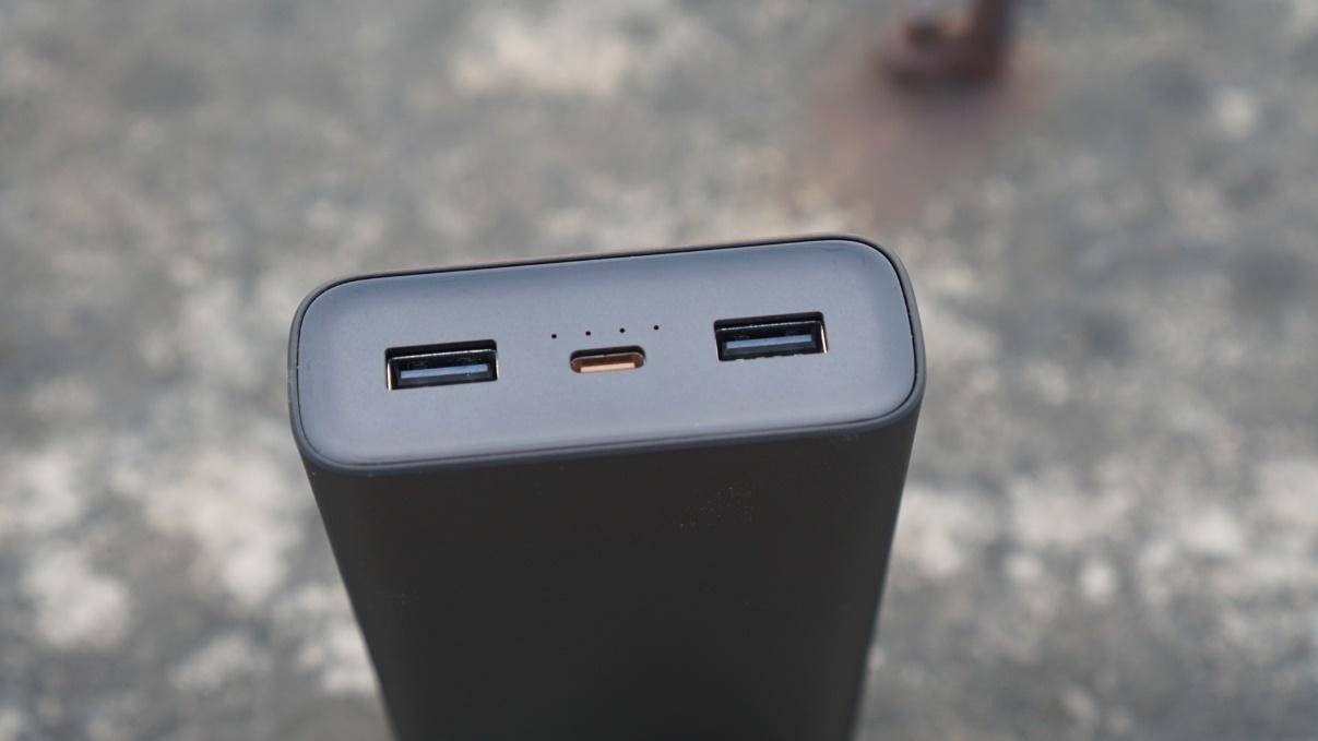 小米充电宝10000快充版18瓦评测,小米充电宝20000毫安超级闪充版