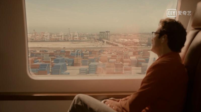 《她》：爱需要开放，也应该深沉