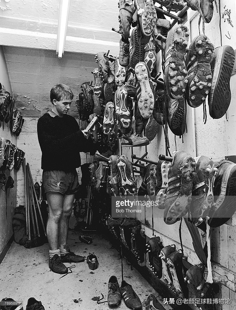 猎鹰人足球鞋,猎鹰儿童足球鞋