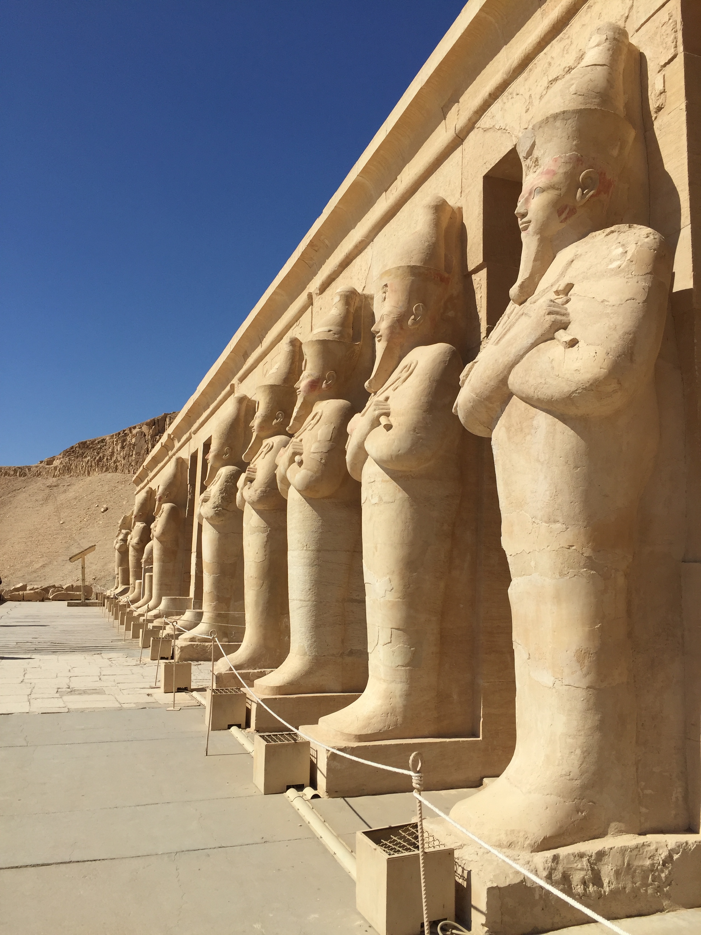 尼罗河畔古埃及文明,尼罗河畔的古埃及妇女