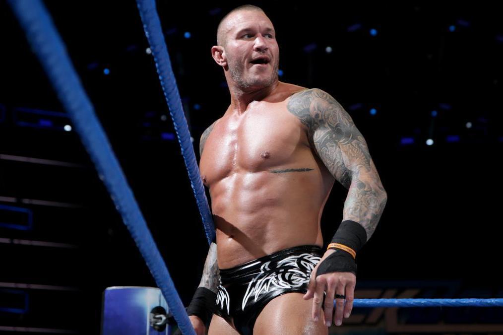 组团*药嗑**、一脚踹飞*旗国**,这些WWE选手让老麦不得不把他们禁赛