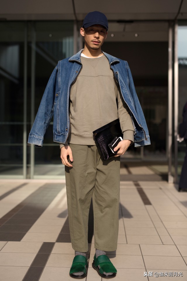 男生脸上有痘坑毛孔大皮肤黑,男生如何改善脸上干燥粗糙的皮肤