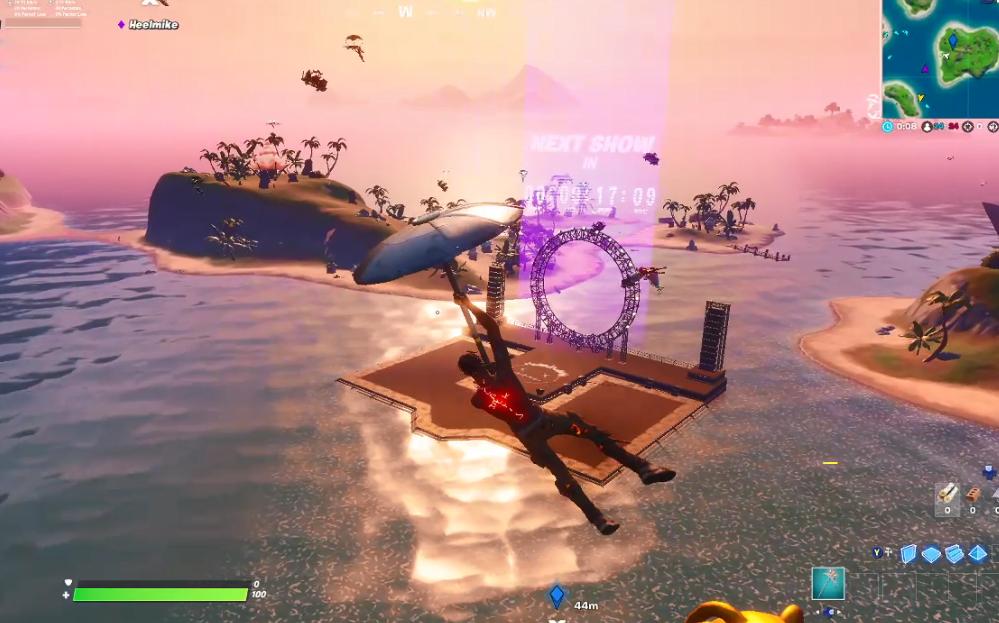 游戏中两千多人参加演唱会,在游戏里举行派对