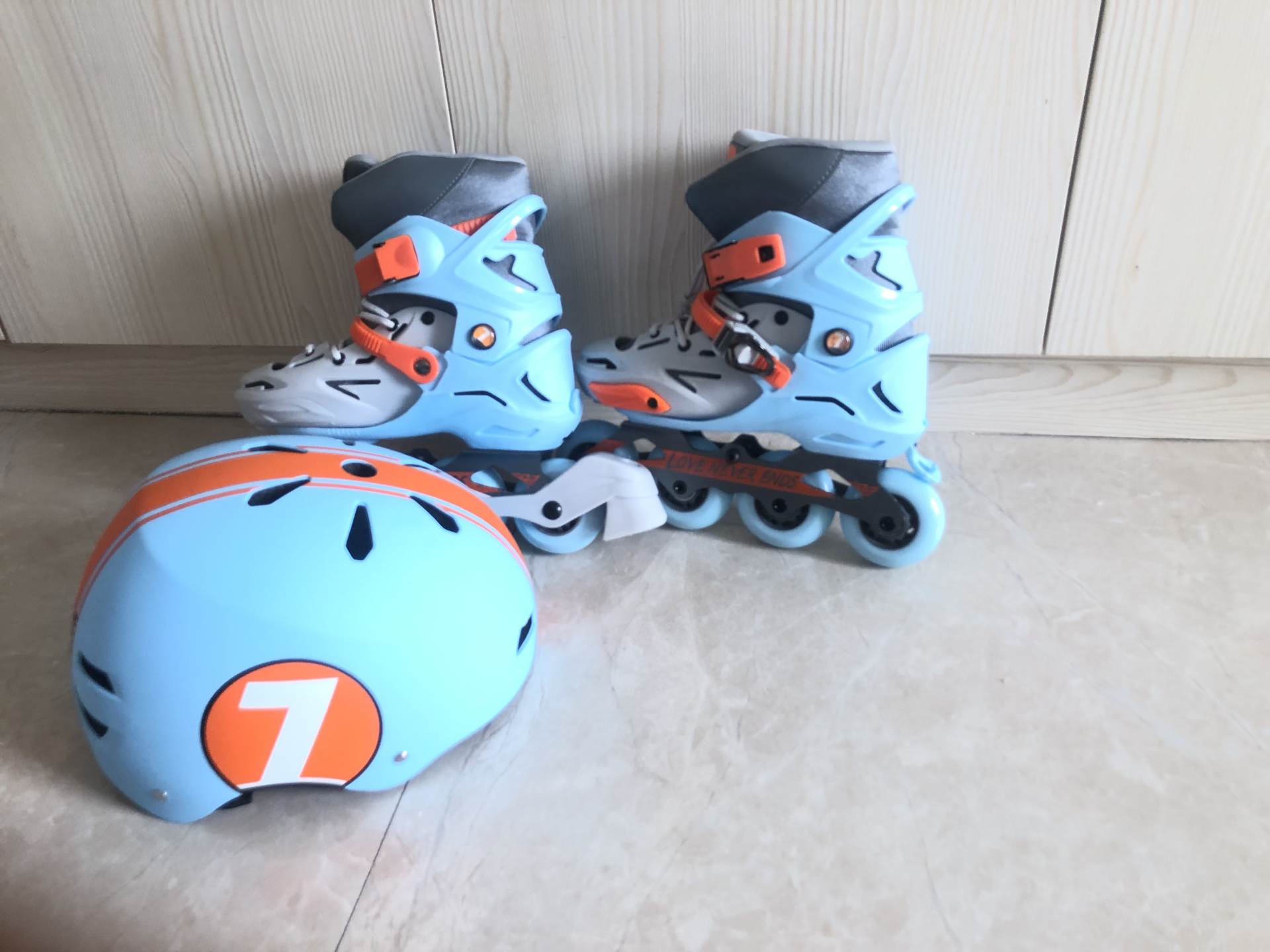 柒小佰运动减震自行车16寸价格,柒小佰轮滑鞋能用于训练鞋吗