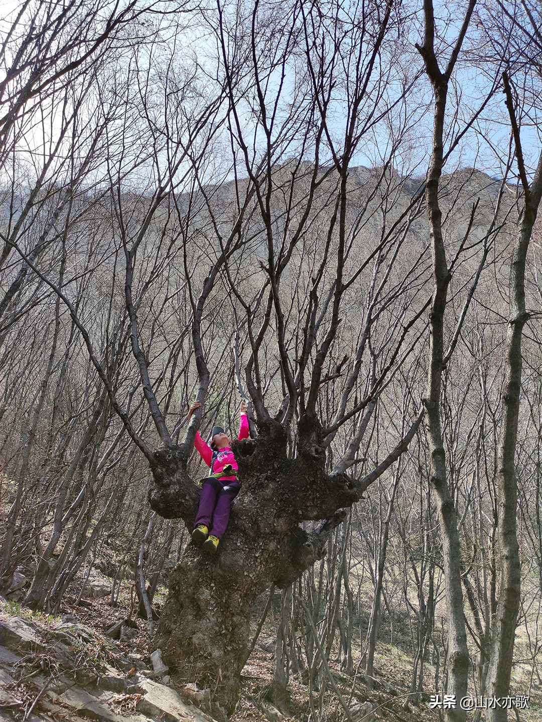 从石家庄到邢台，寻找大自然的鬼斧神工，爬上半个瓮，羞羞阴阳山