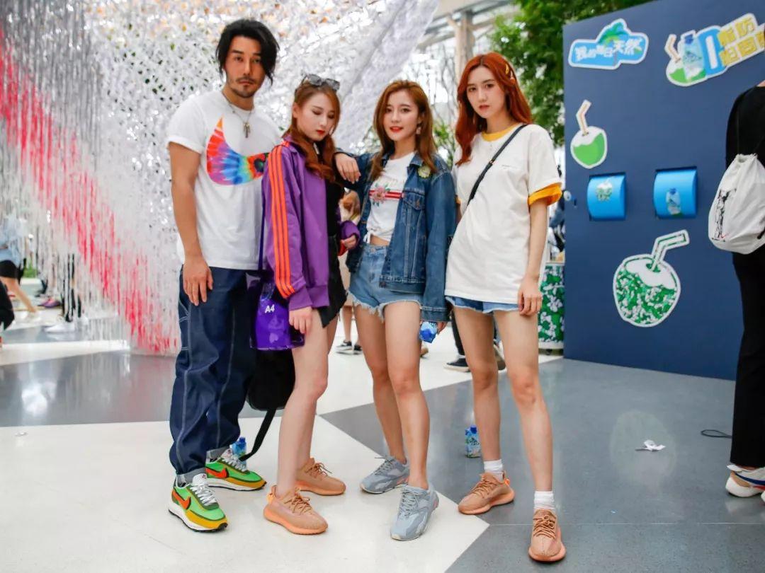 AJ、Yeezy谁更受欢迎？鞋头的本质也是球鞋复读机？