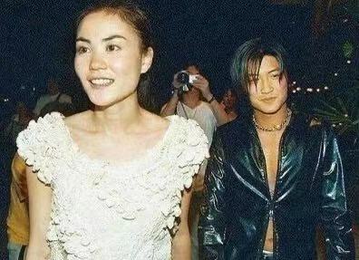 谢霆锋王菲再牵手细数二人五段坎坷感情历史错过的就让它错过吧