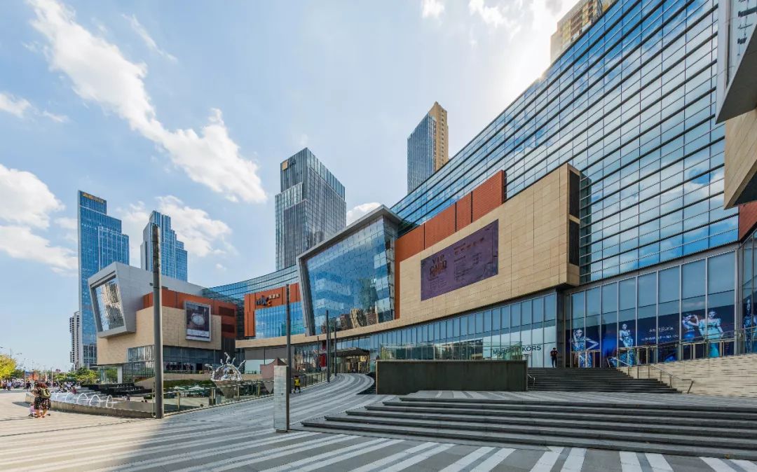 聚焦五星|恭贺青岛万象城荣获“五星购物中心”称号