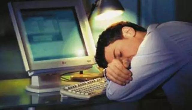 在苏州月薪一万的普通人,在苏州年薪30万税后多少