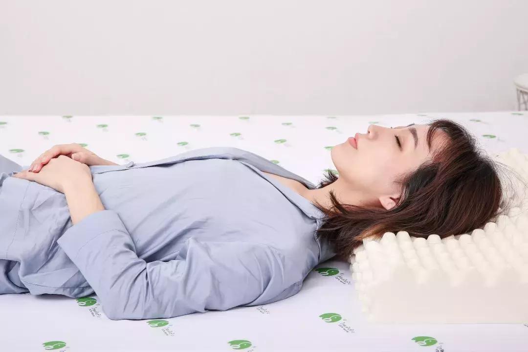 乳胶枕里的秘密,乳胶枕为什么感觉很潮