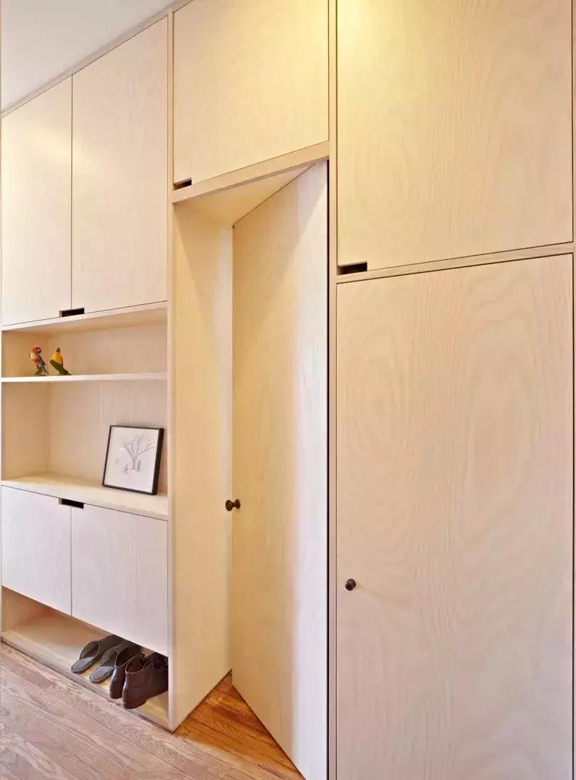 卧室门正对洗手间如何化解,卧室门正对厕所门如何化解尴尬