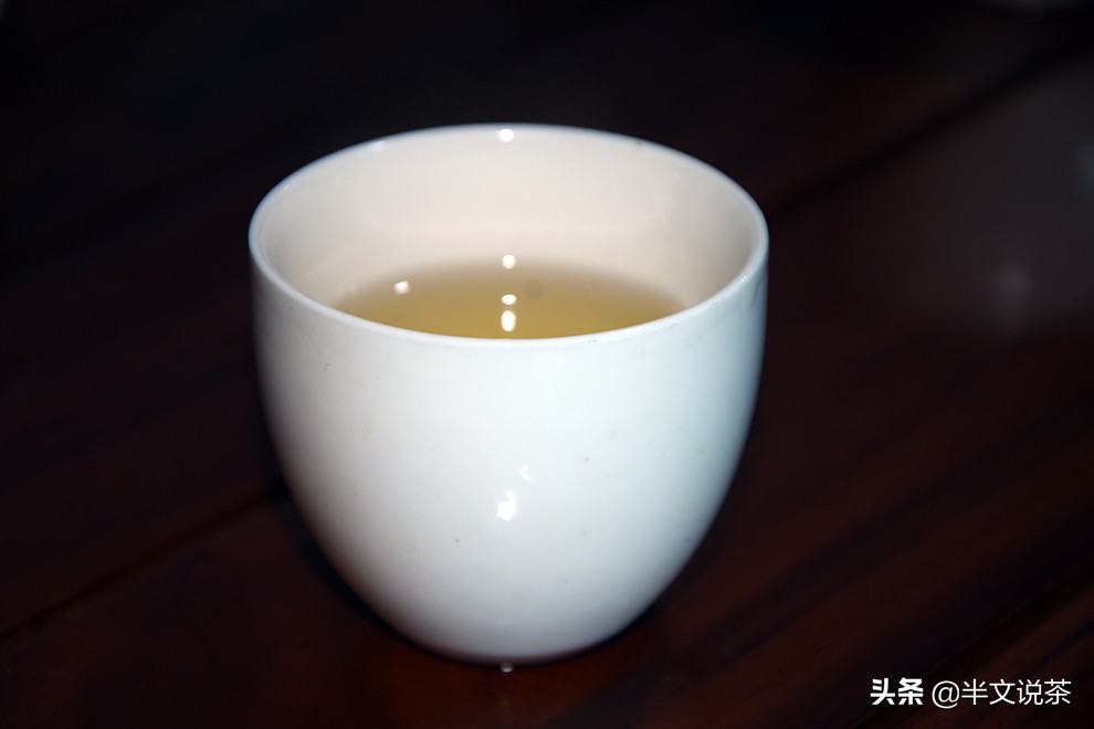 古树茶你必须知道的几个要素,如何挑选纯正的古树茶购买指南