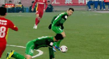 中国足球应遵循客观规律,中国足球新动作